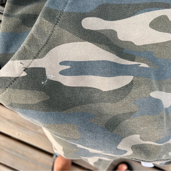 Cabela’s Camo Embroidered Graphic Logo Casual Hoodie - Picture 11 of 12